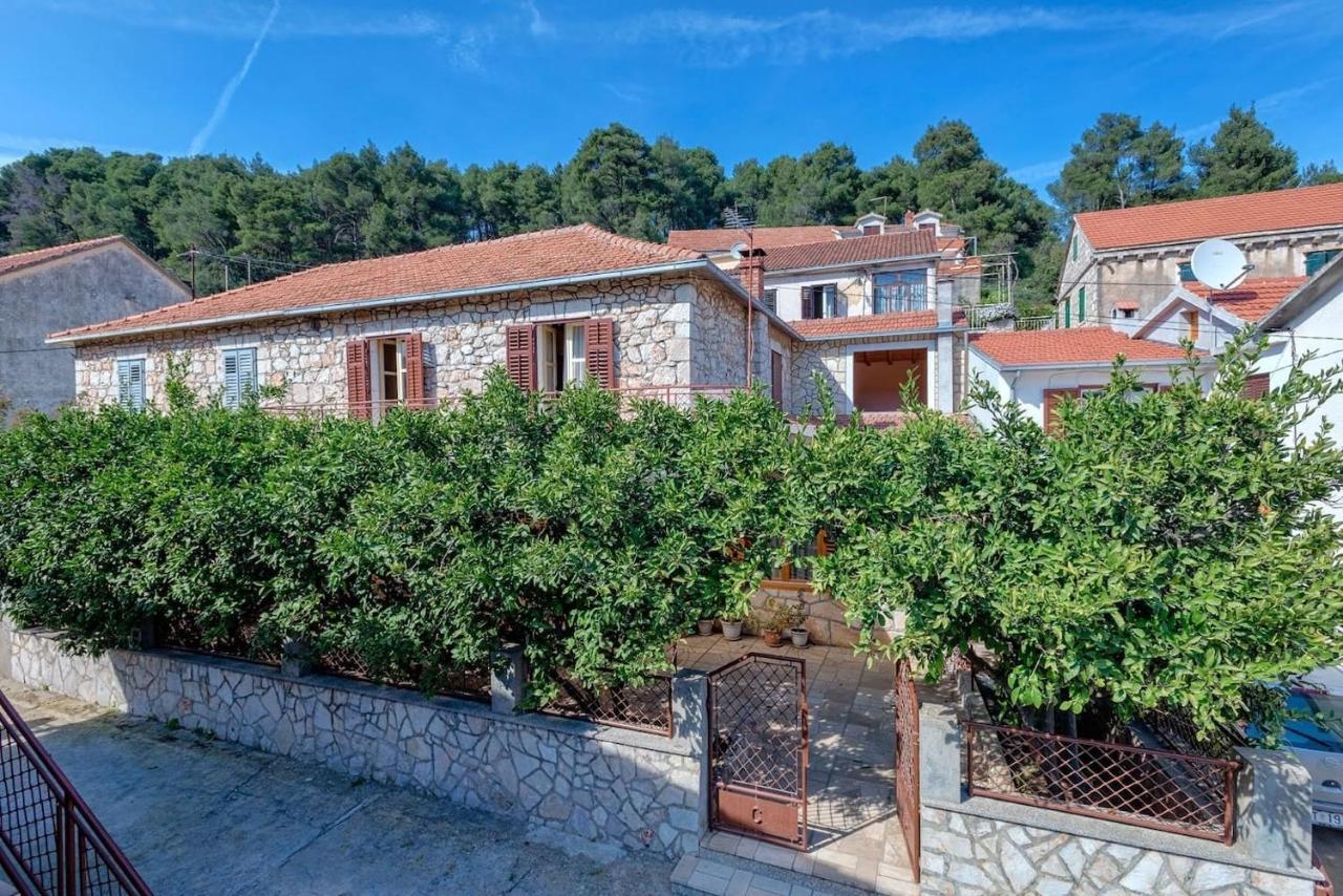 Holiday House With A Parking Space Svirce, Hvar - 17682 Vrbanj Exterior photo